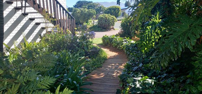 Braeview garden