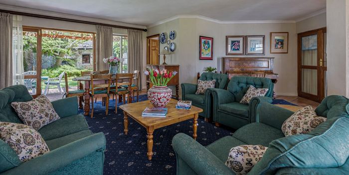 Sunbird Suite lounge